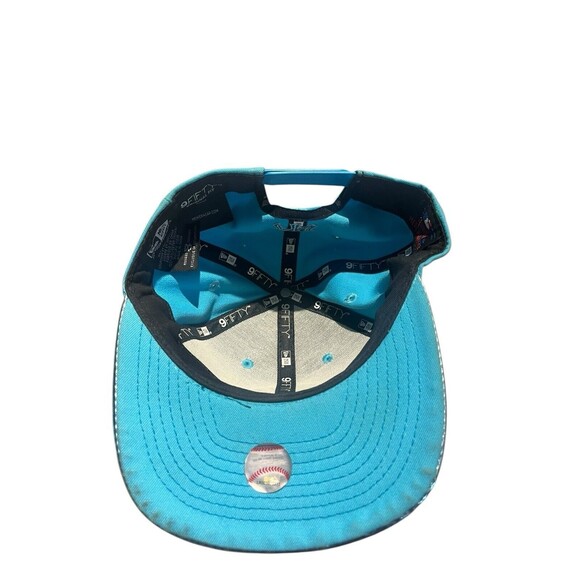 New Era 9fifty Embroidered New York Yankees teal/silver snapback hat - Picture 5 of 7